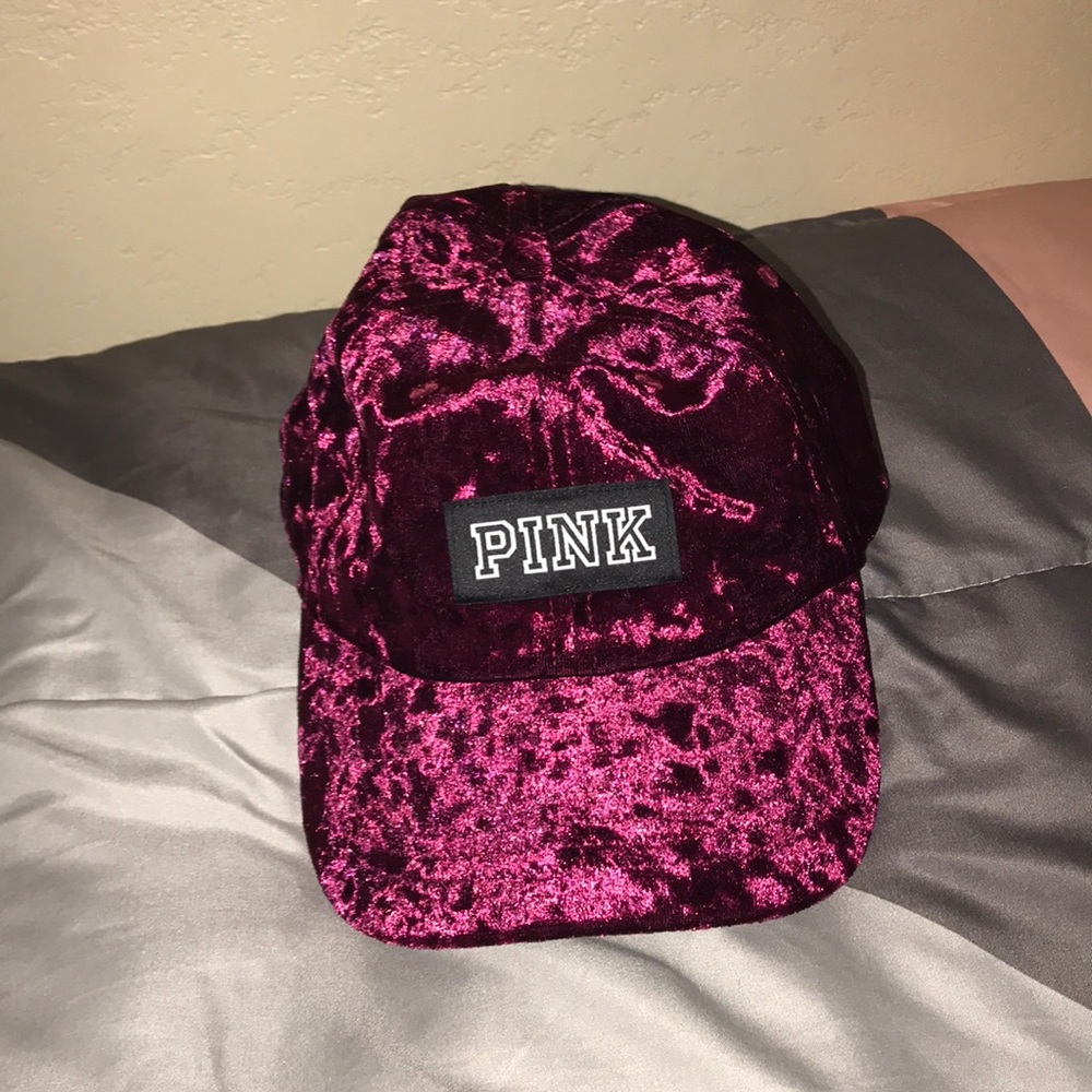 VS PINK hat